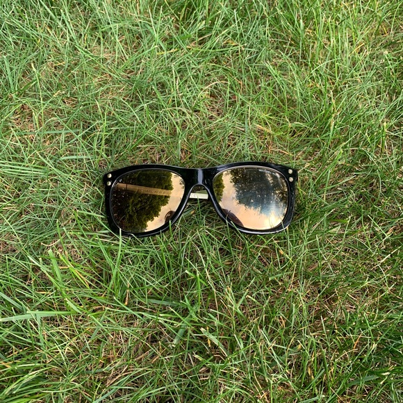 Michael Kors sunglasses. - Picture 1 of 6